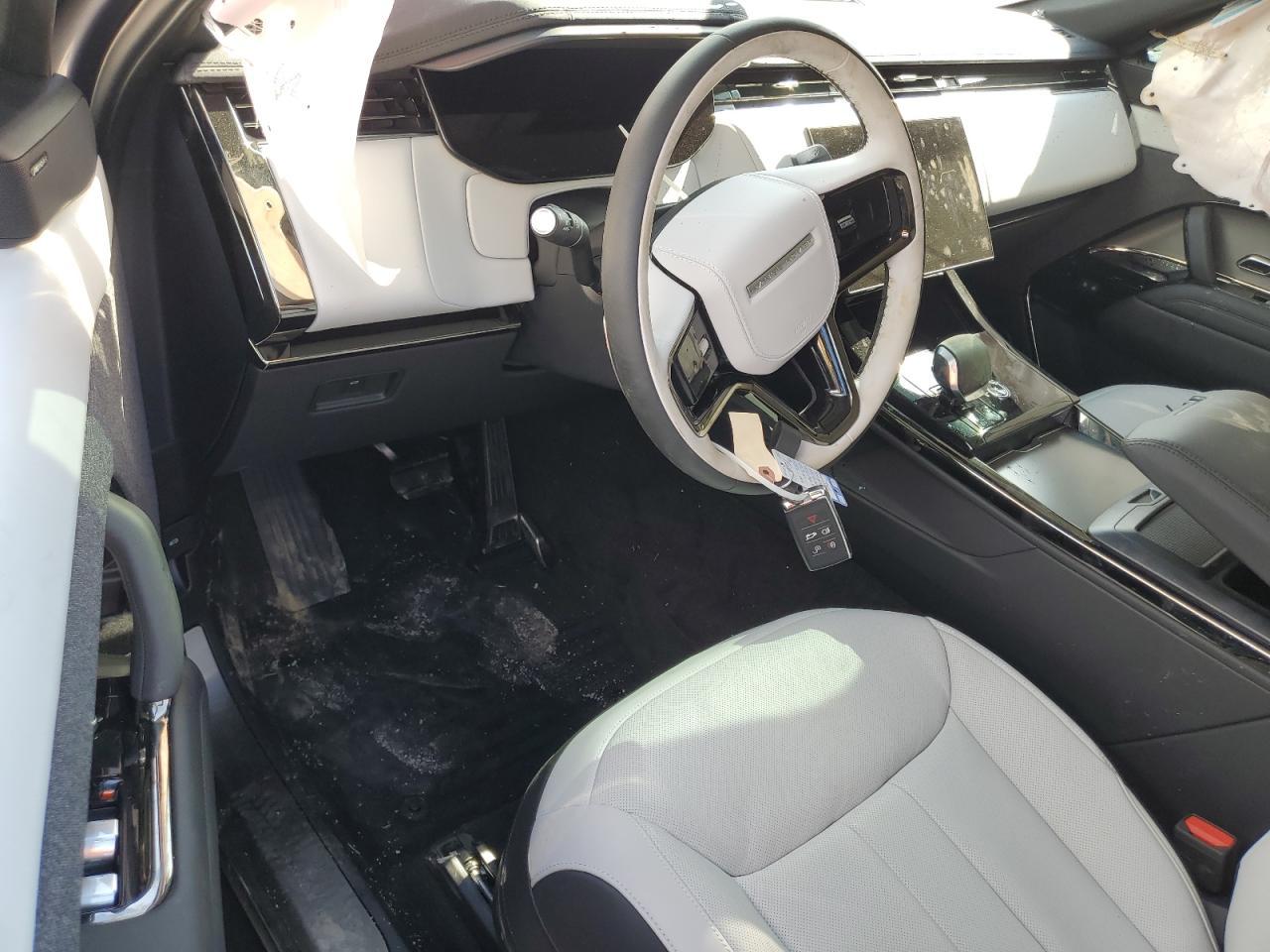 2024 Land Rover Range Rover Sport - Image 7