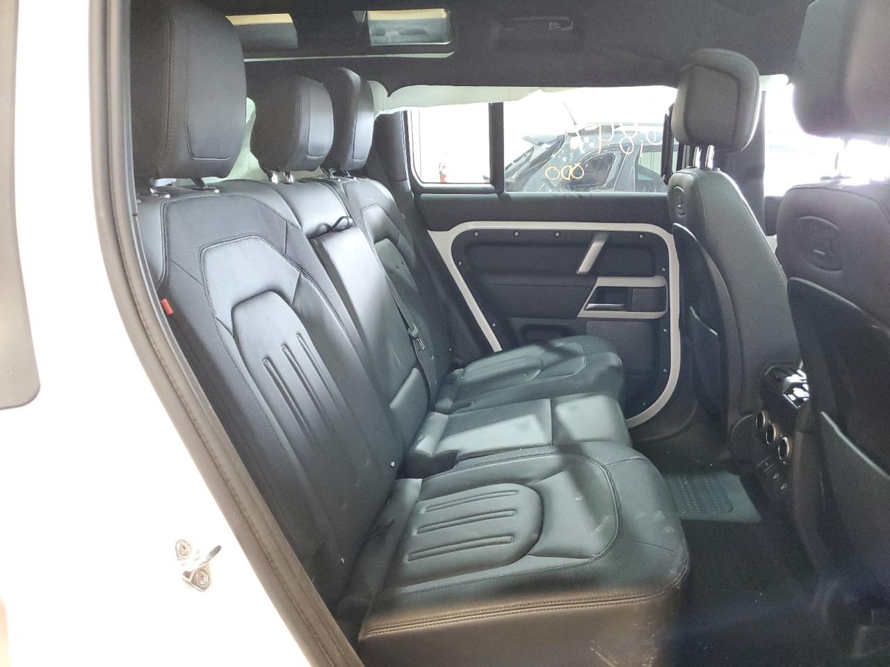 2022 Land Rover Defender 110 X-DYNAMIC HSE - Image 6