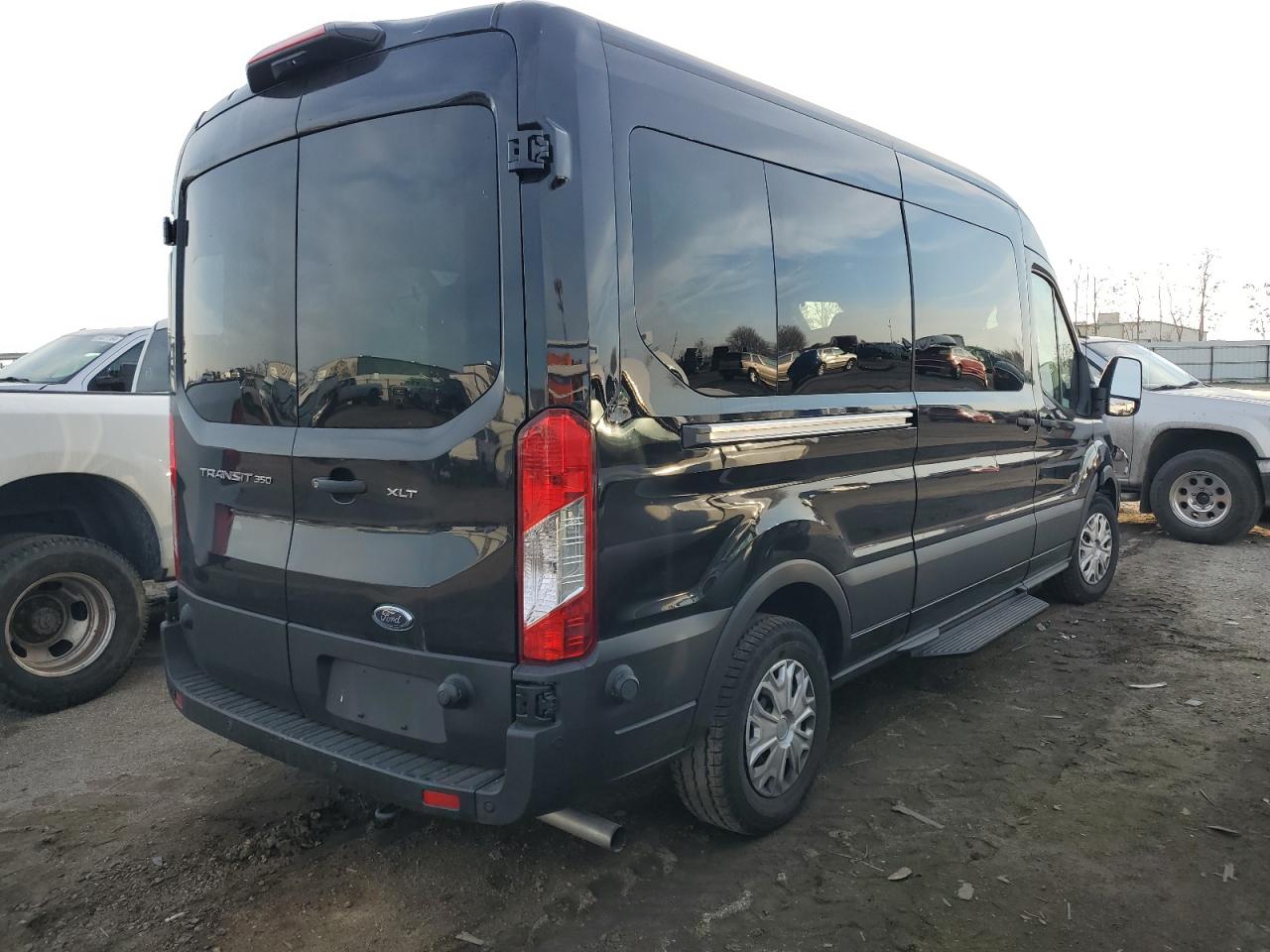 2024 Ford Transit - Image 3