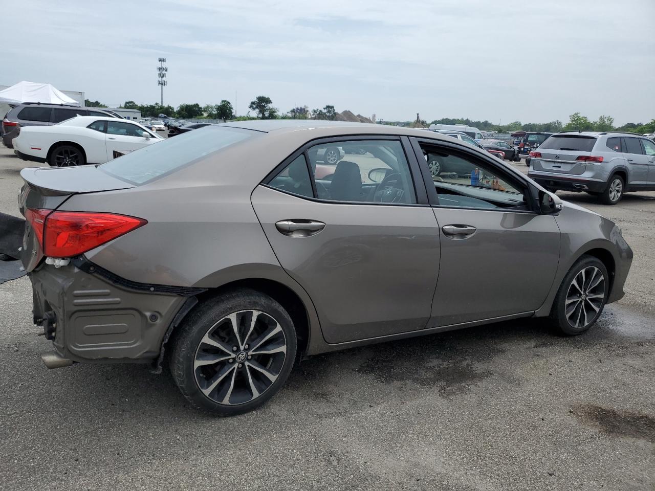 2017 TOYOTA COROLLA GRAY - Image 3