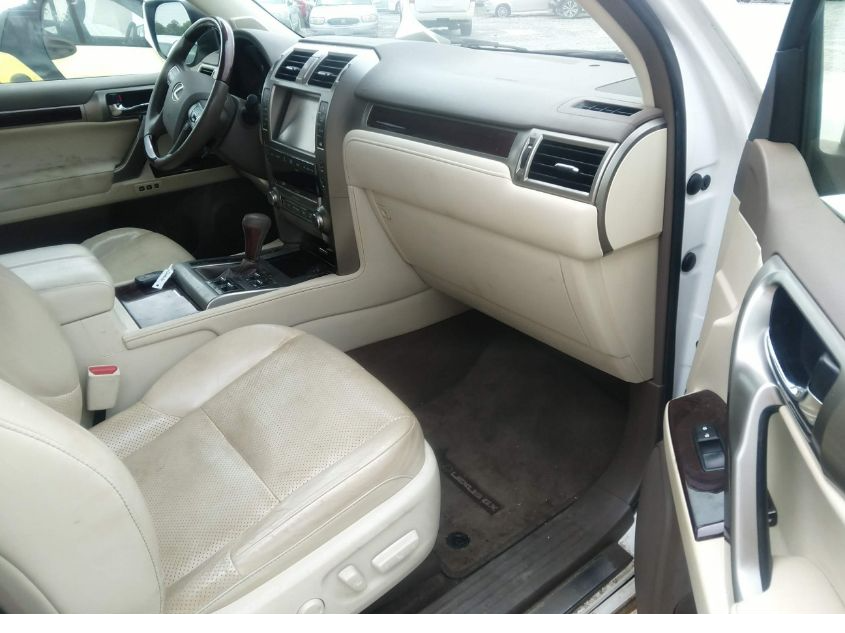 2014 Lexus GX460 - Image 6