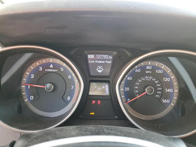 2016 Hyundai Elantra - Image 9
