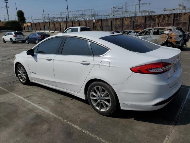 2017 Ford FUSION - Image 2