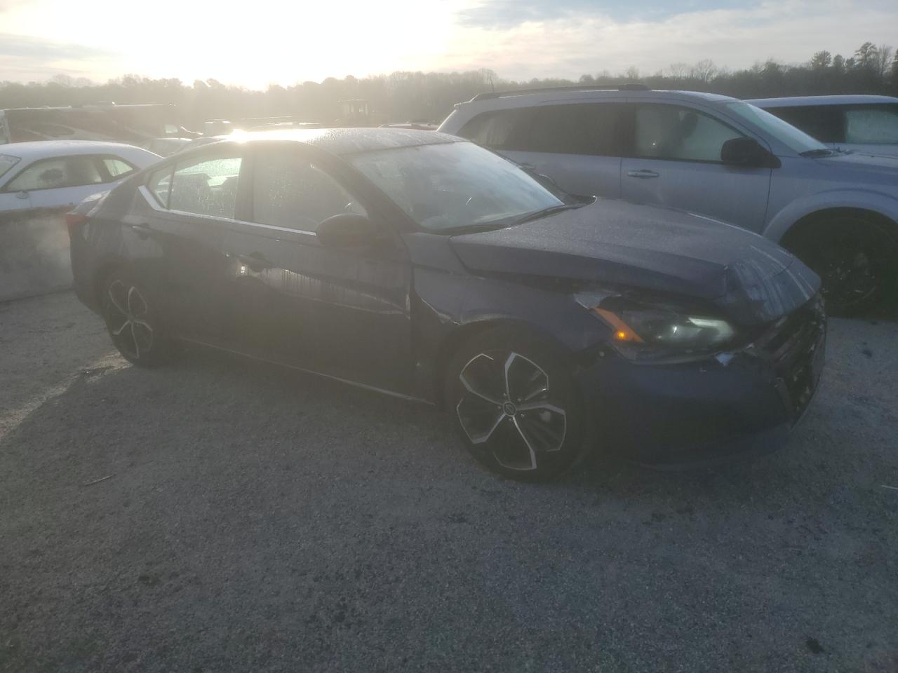 2024 Nissan Altima - Image 4