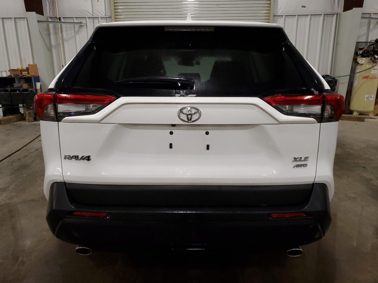 2024 TOYOTA RAV4 - Image 6