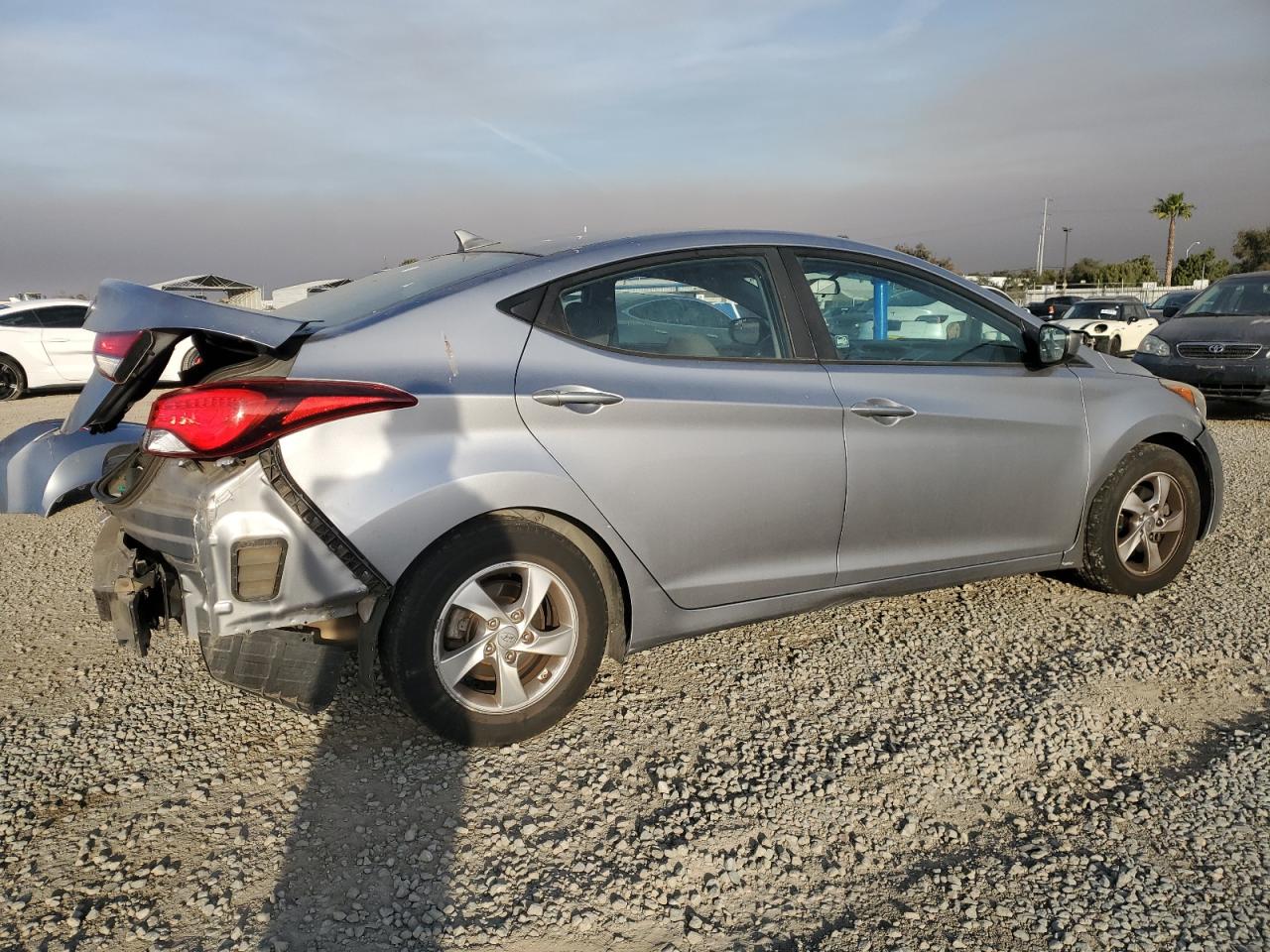 2015 HYUNDAI ELANTRA - Image 3