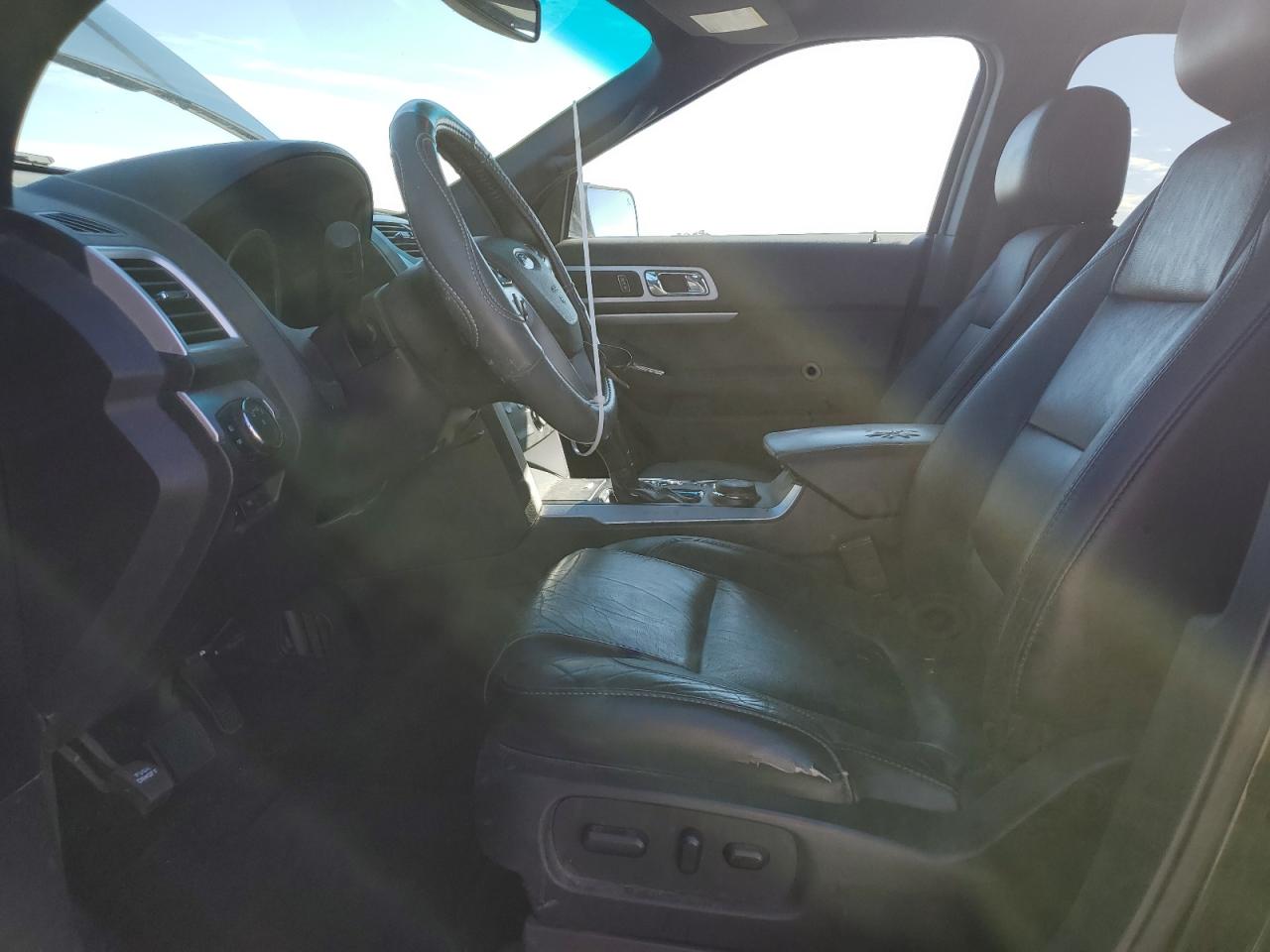 2015 Ford Explorer - Image 7