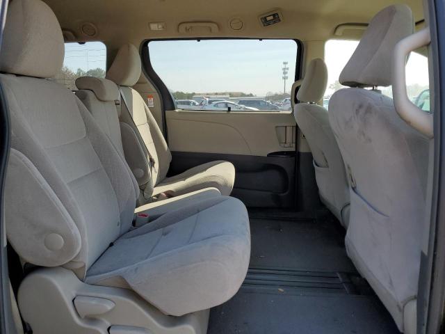 2016 Toyota SIENNA - Image 11