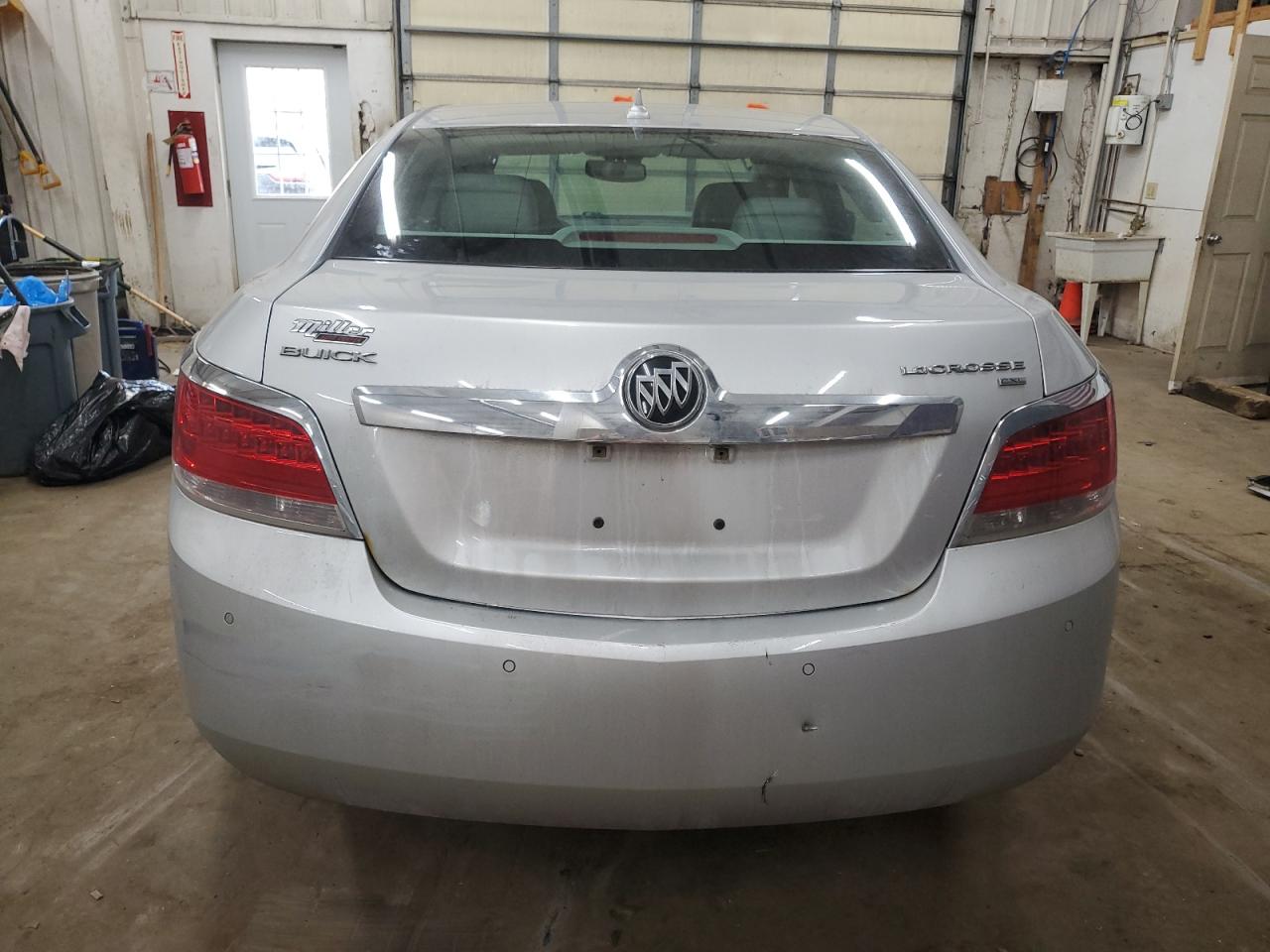 2010 BUICK LACROSSE - Image 6