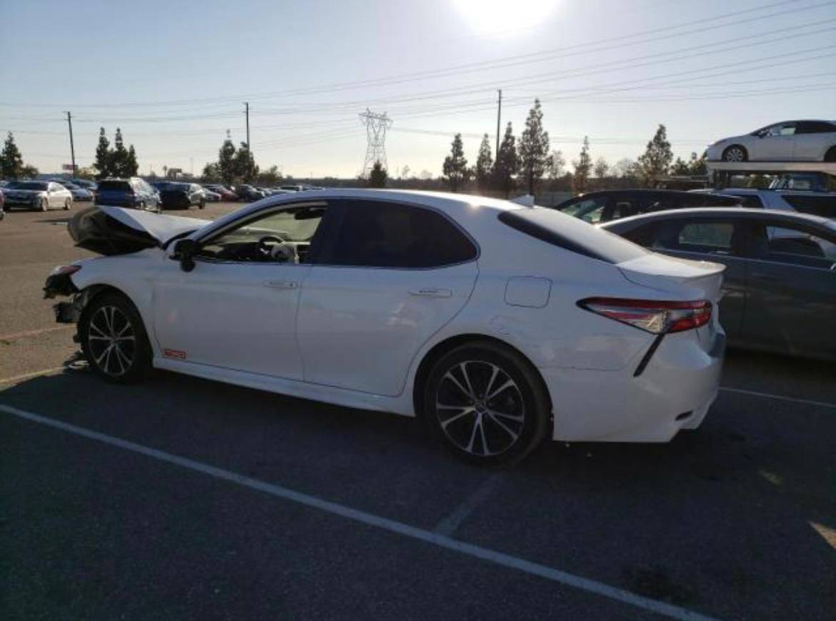 2017 Toyota Camry - Image 2