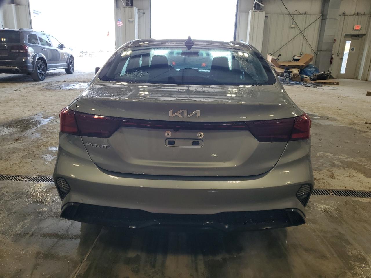 2022 Kia Forte - Image 6