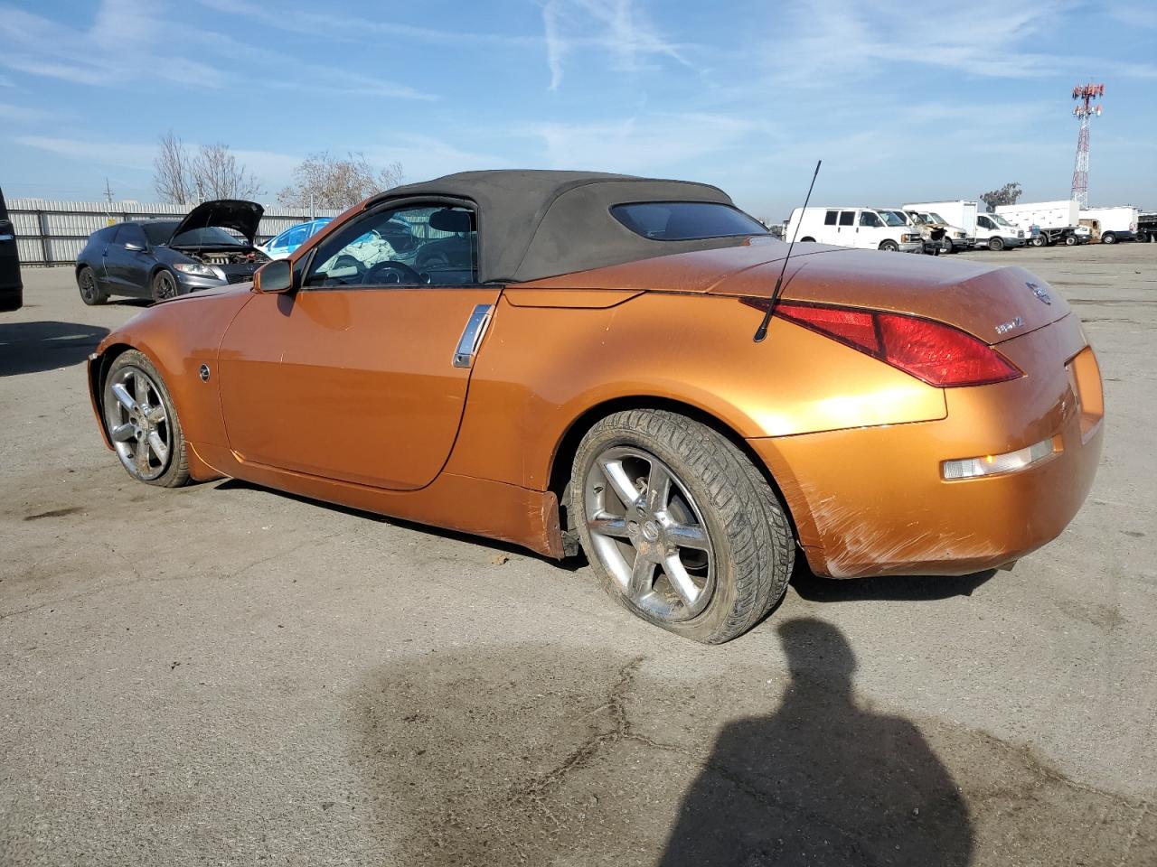 2004 NISSAN 350Z ORANGE - Image 2