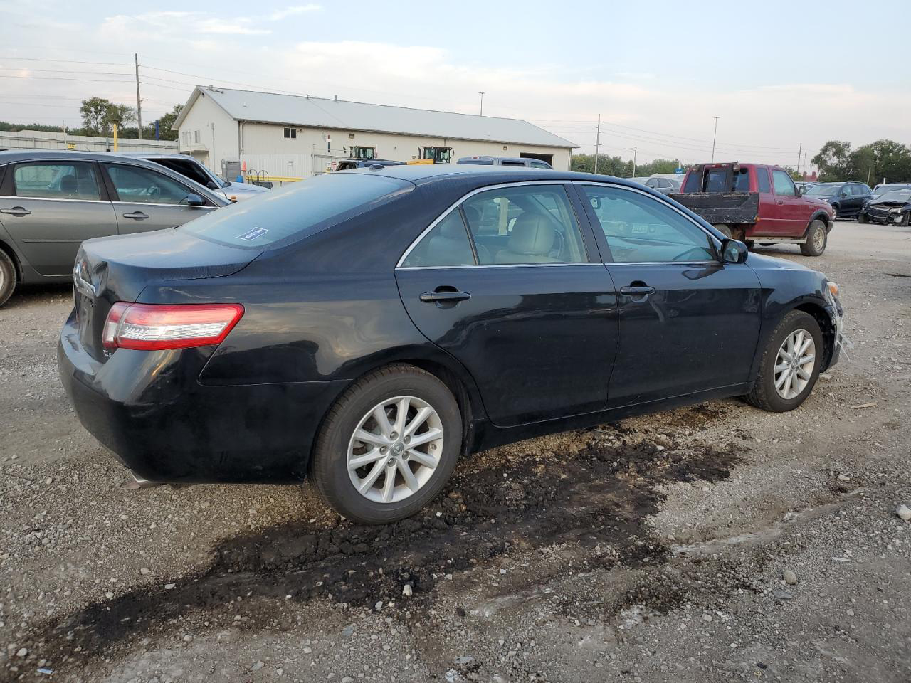 2011 Toyota Camry - Image 4