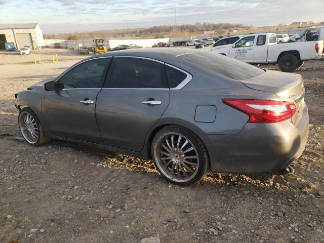 2017 Nissan ALTIMA - Image 2