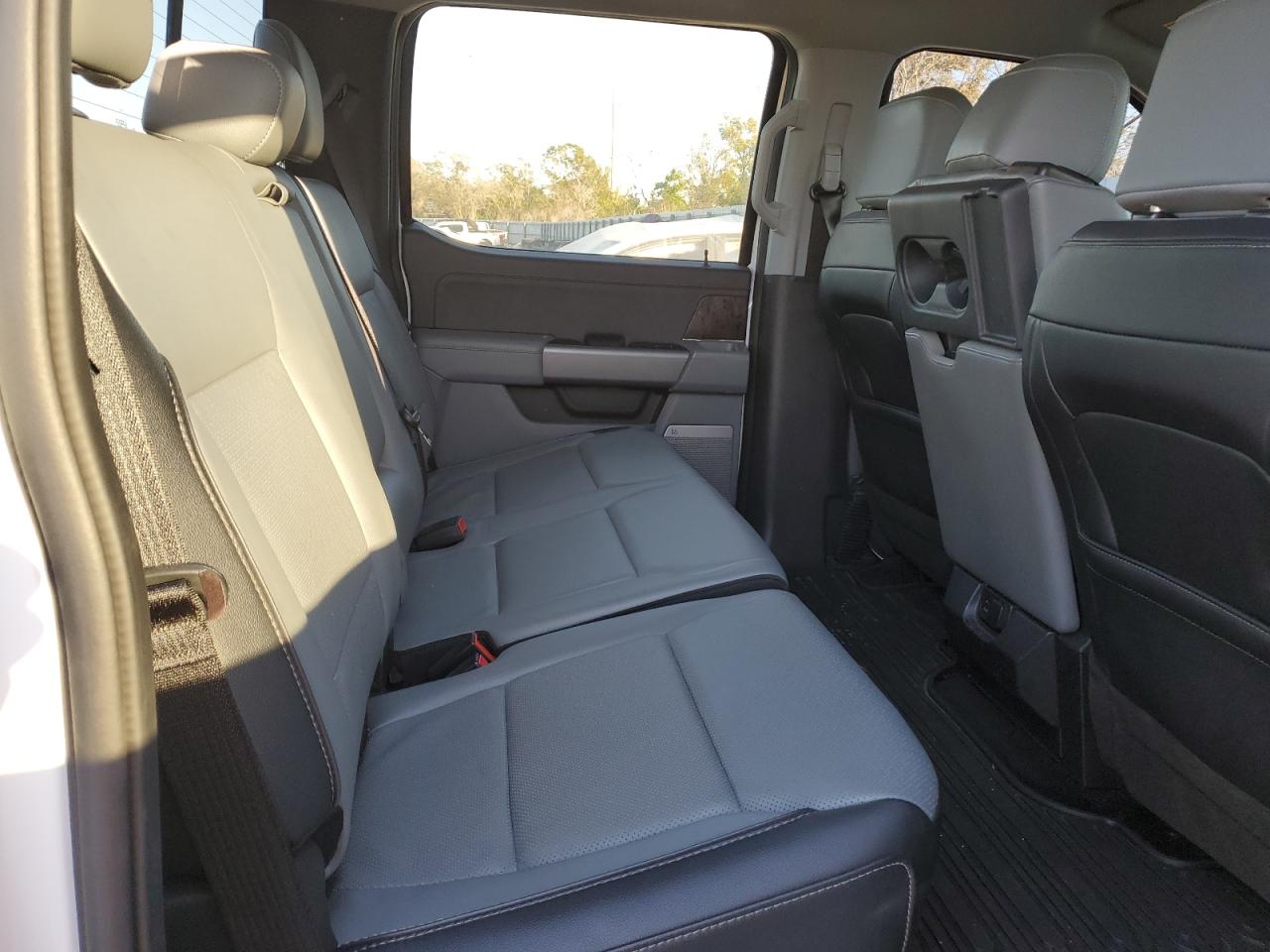 2022 Ford F-150 - Image 10