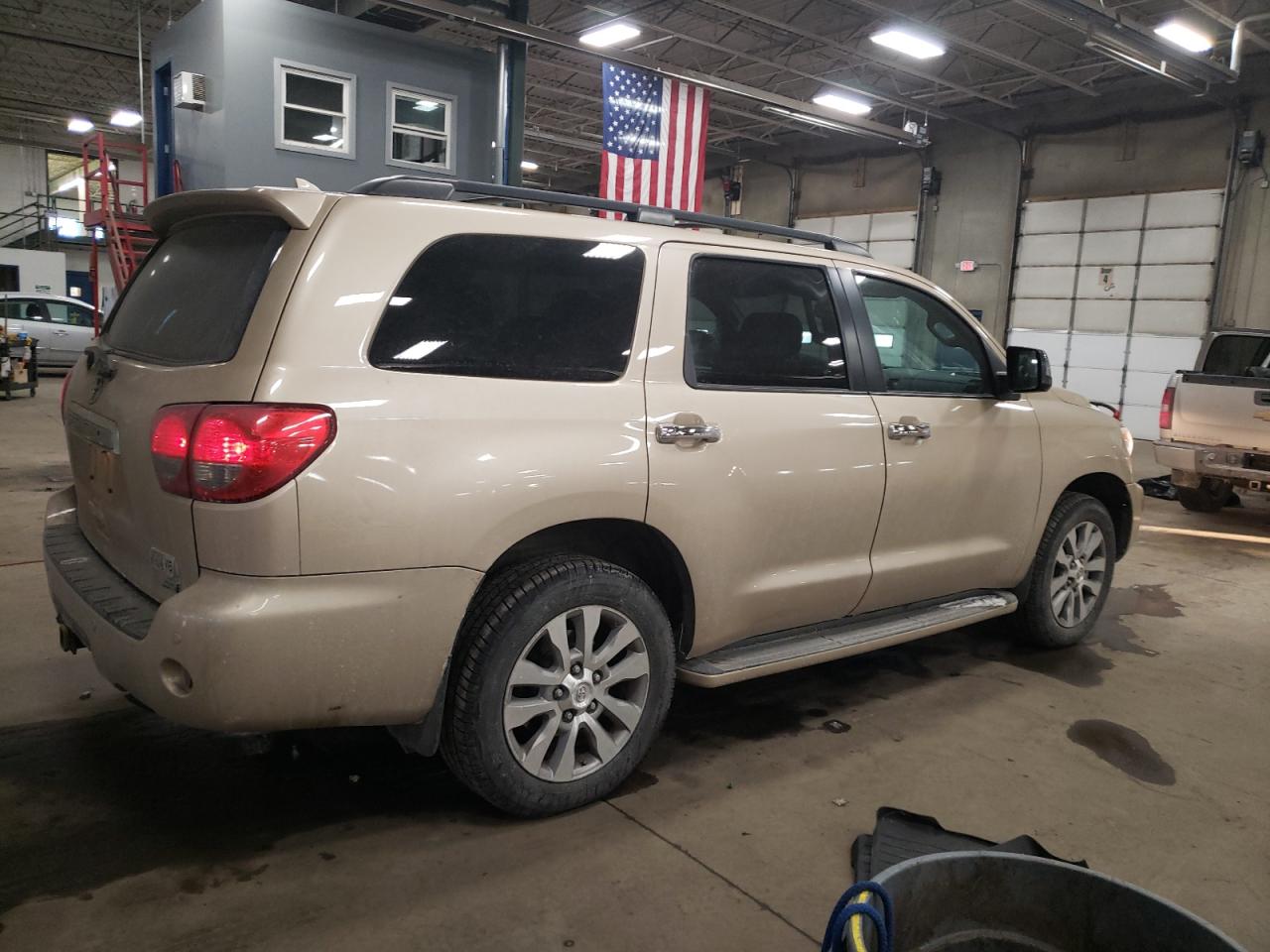 2012 TOYOTA SEQUOIA - Image 3