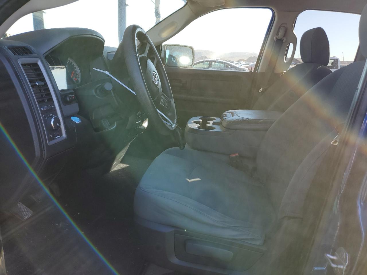 2014 RAM 1500 - Image 7