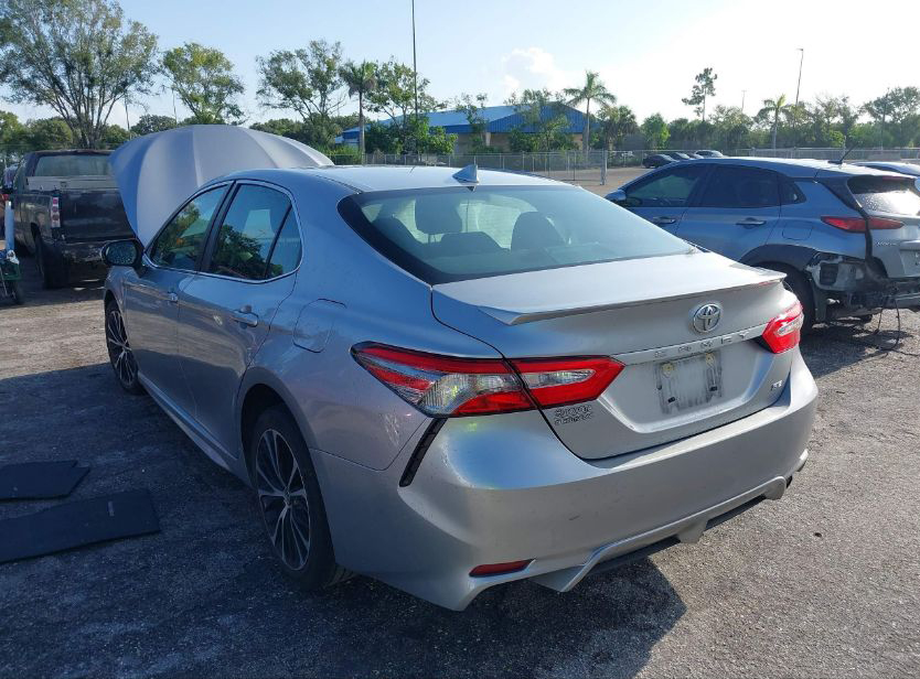 2018 Toyota Camry - Image 3