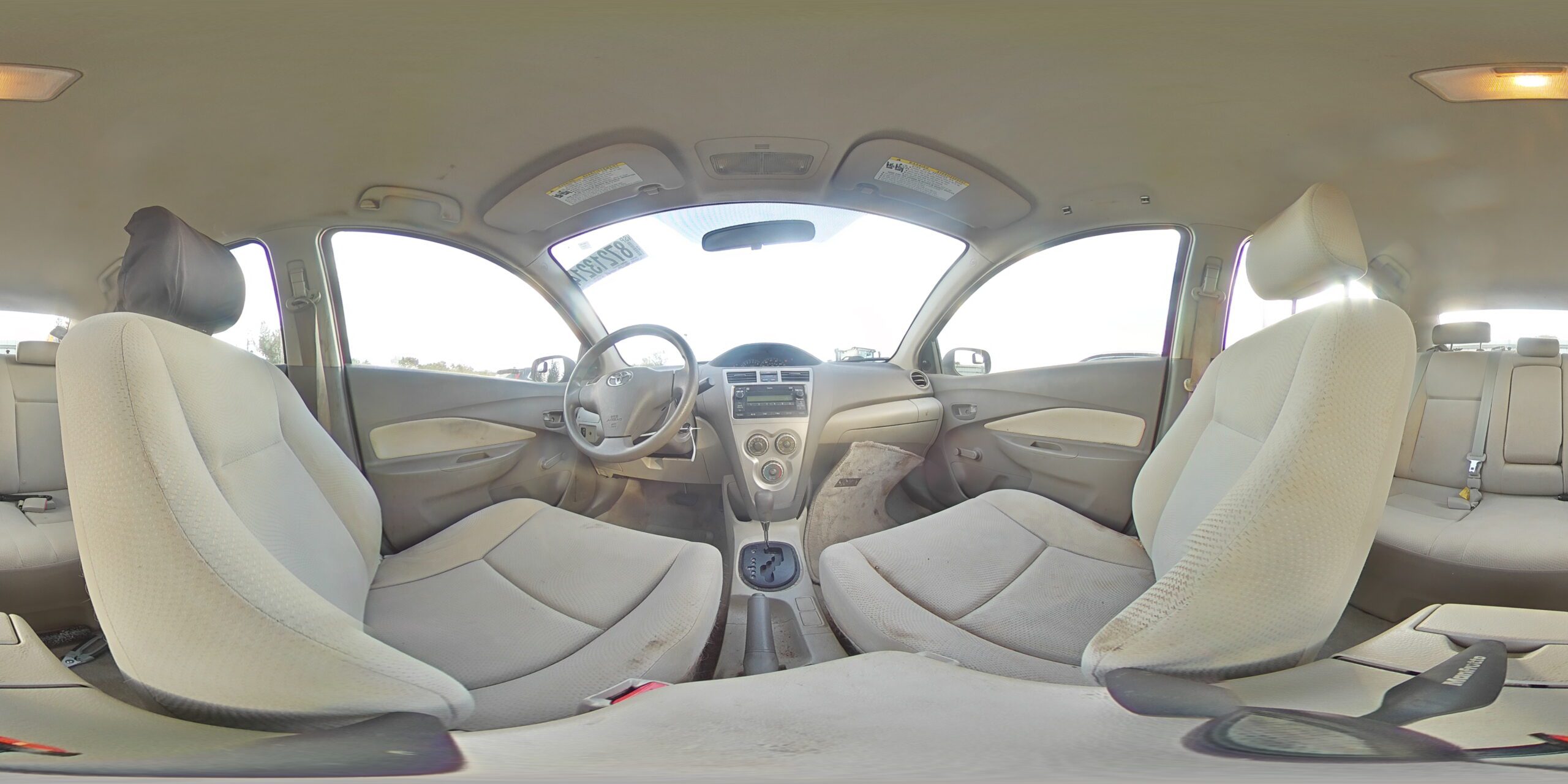 2009 TOYOTA YARIS RED - Image 12