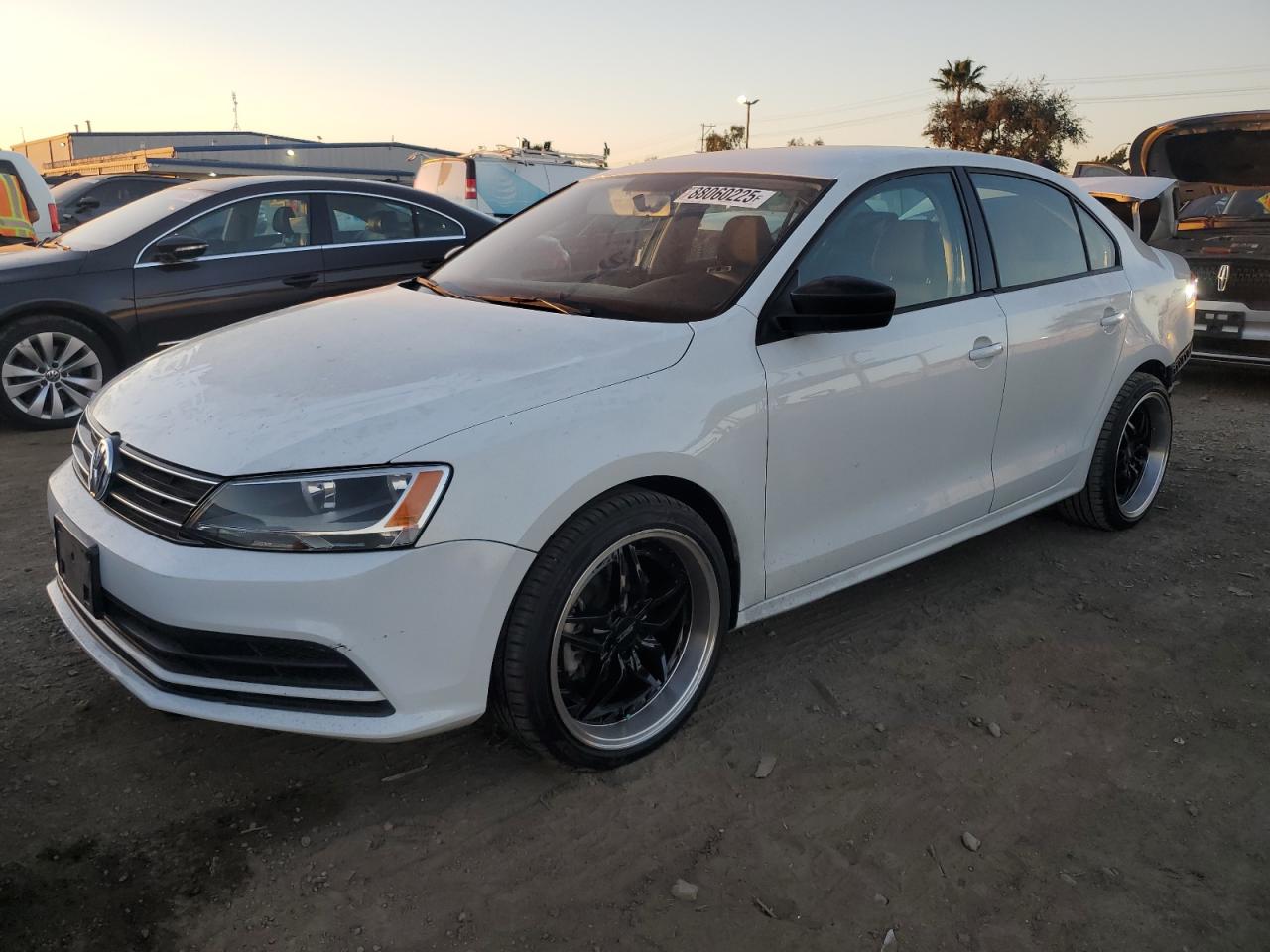 VOLKSWAGEN JETTA