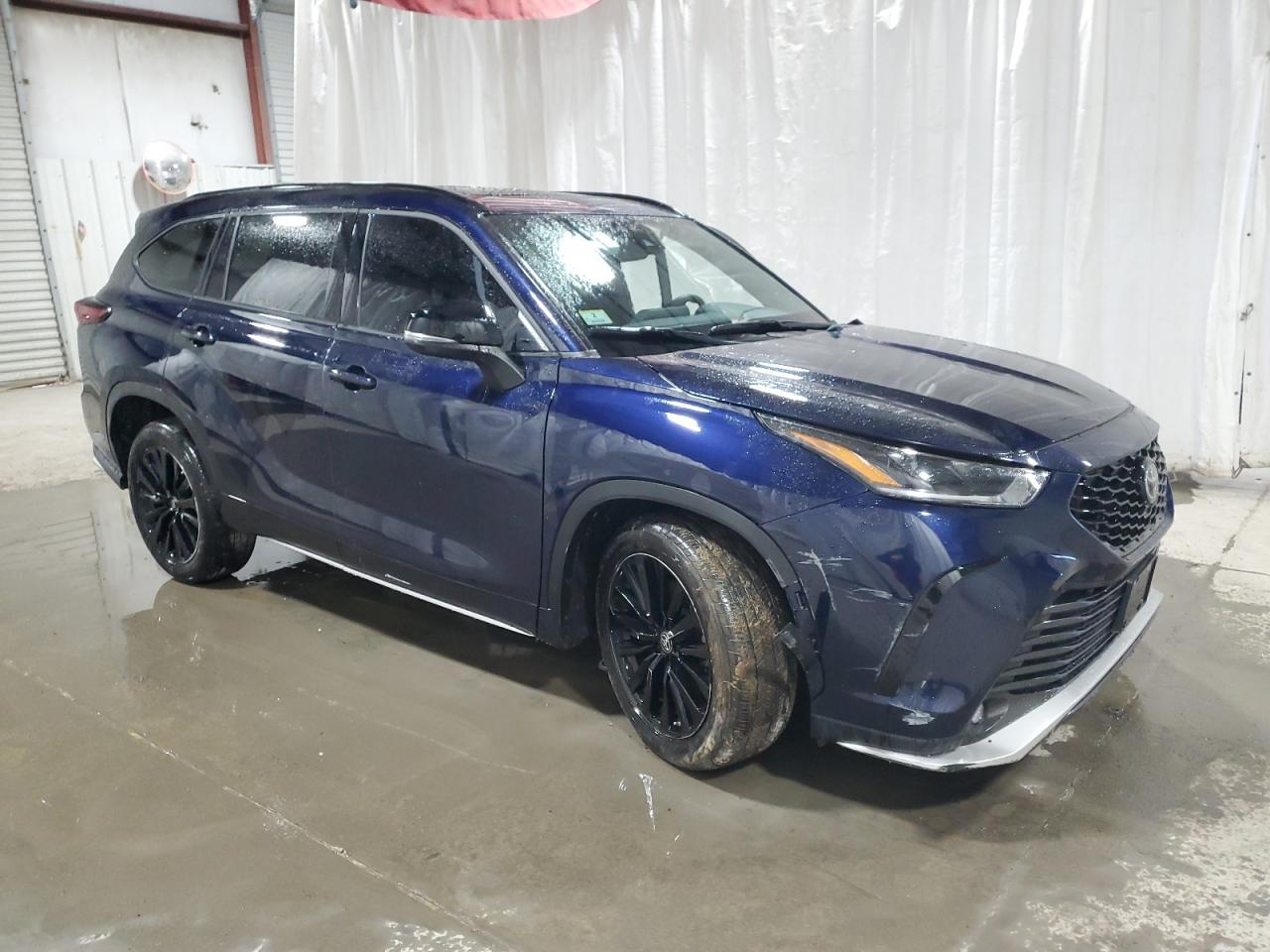 2024 Toyota Highlander - Image 4