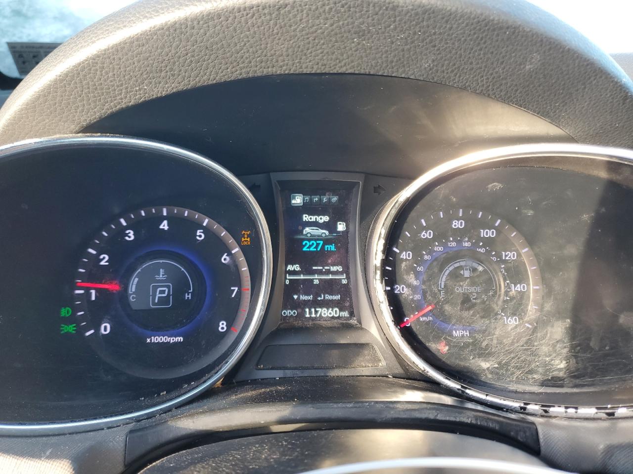 2015 Hyundai Santa Fe - Image 9