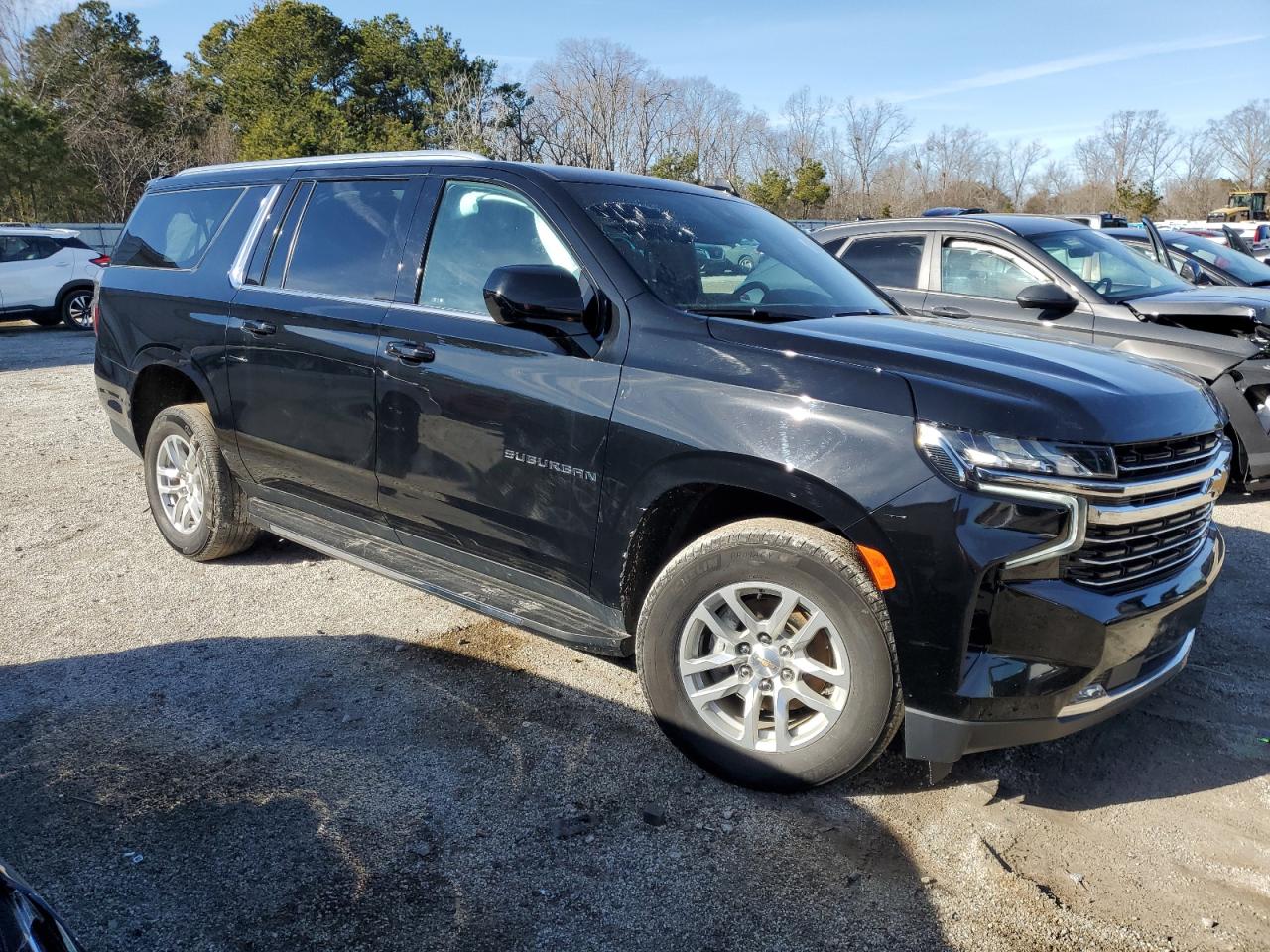 2023 CHEVROLET SUBURBAN BLACK - Image 4