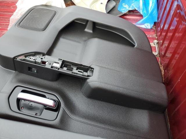 2019 Chevrolet SILVERADO - Image 12