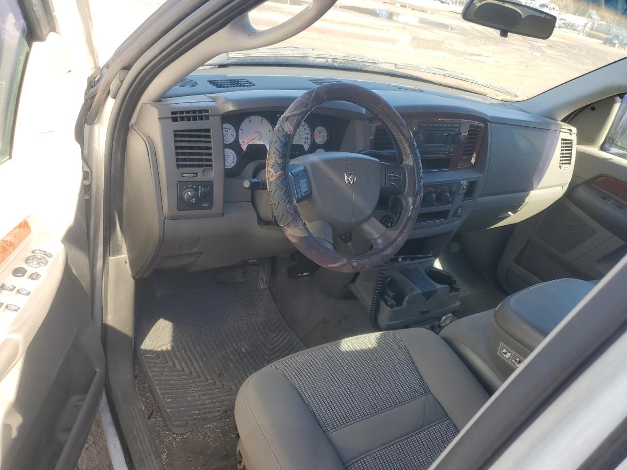 2006 DODGE RAM 3500 - Image 8