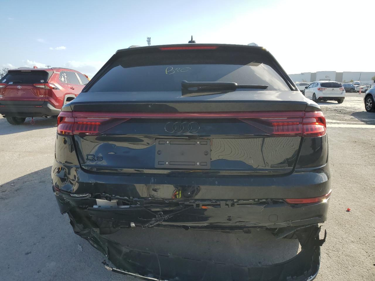2023 AUDI Q8 - Image 6