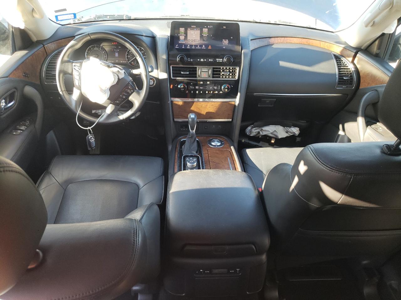 2023 Nissan Armada - Image 8