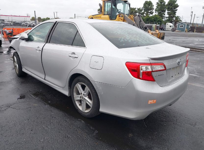 2014 Toyota Camry - Image 3