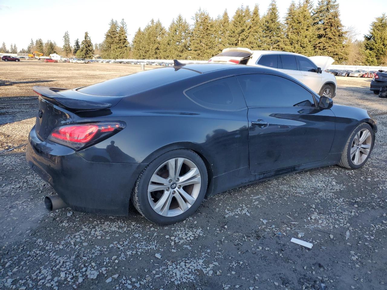 2011 HYUNDAI GENESIS - Image 3