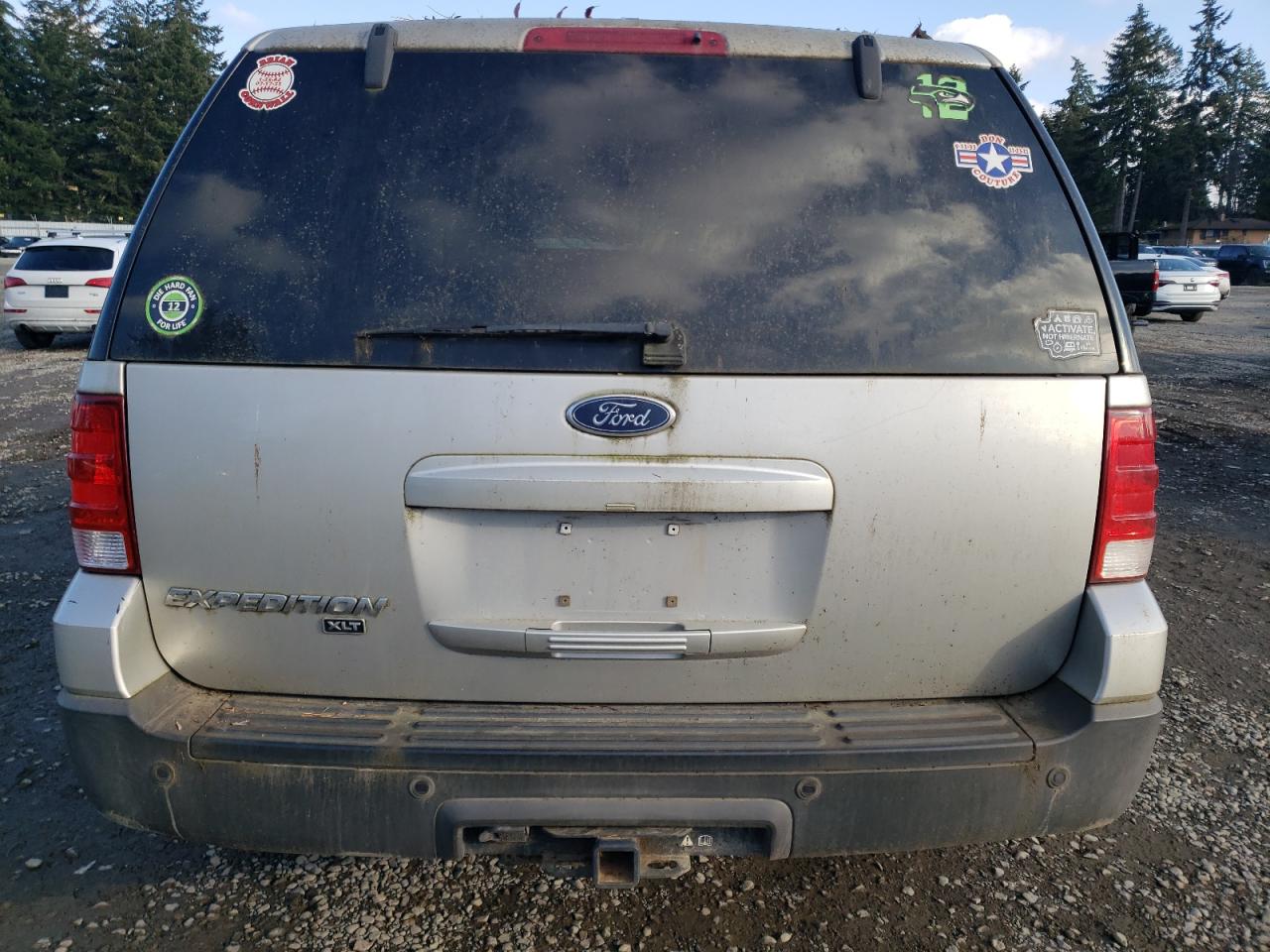 2004 Ford Expedition - Image 6
