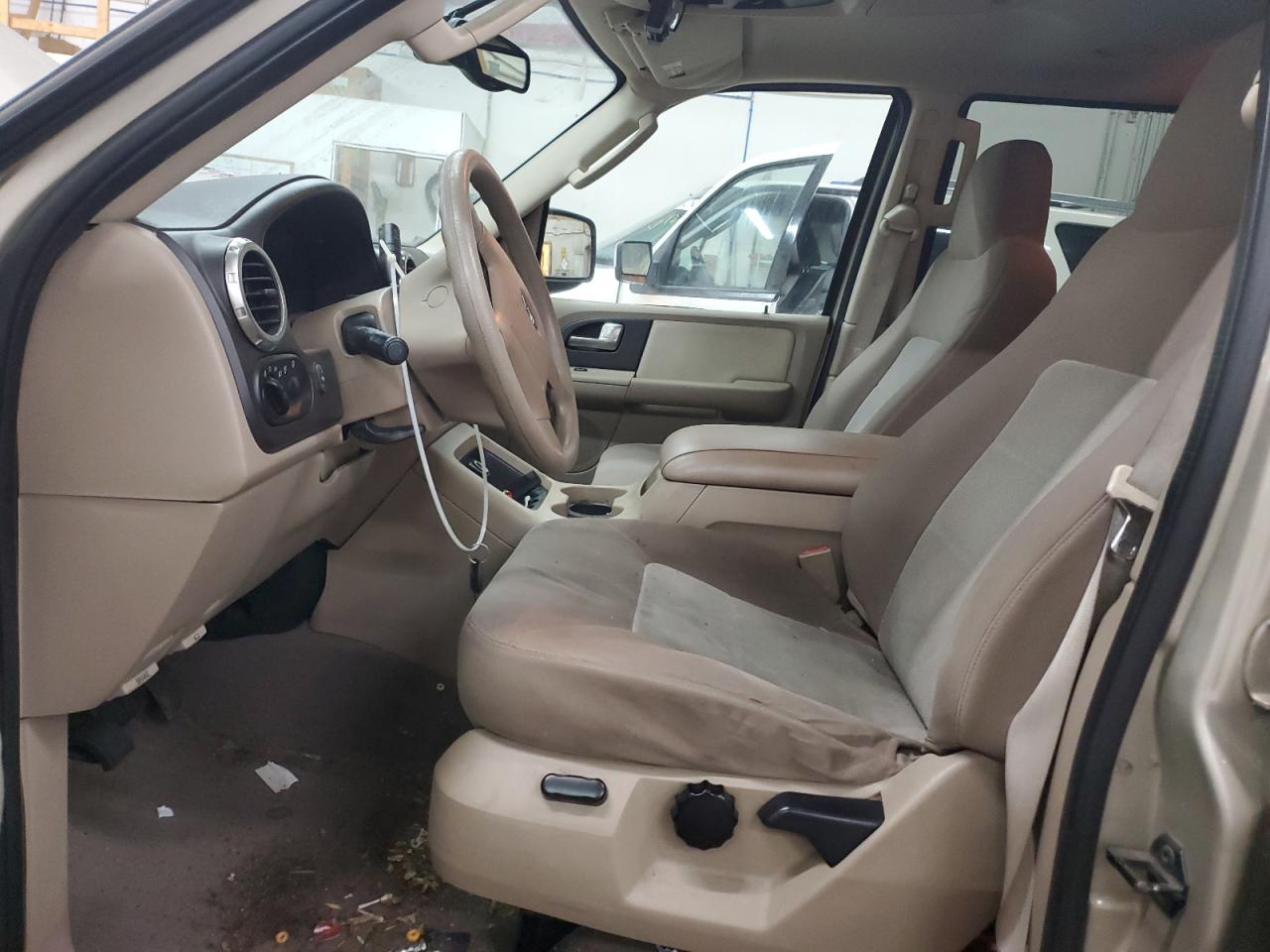 2004 FORD EXPEDITION - Image 7