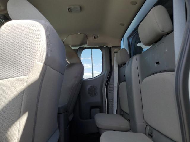 2017 Nissan FRONTIER - Image 10