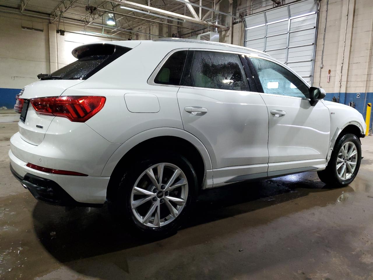 2025 Audi Q3 - Image 3