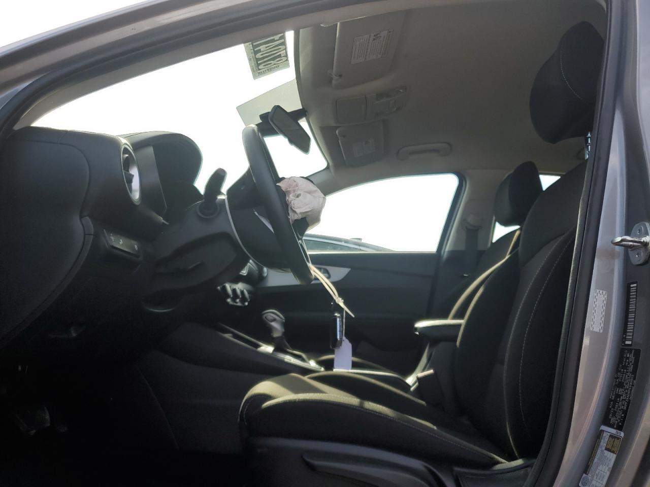 2023 Kia Forte - Image 7