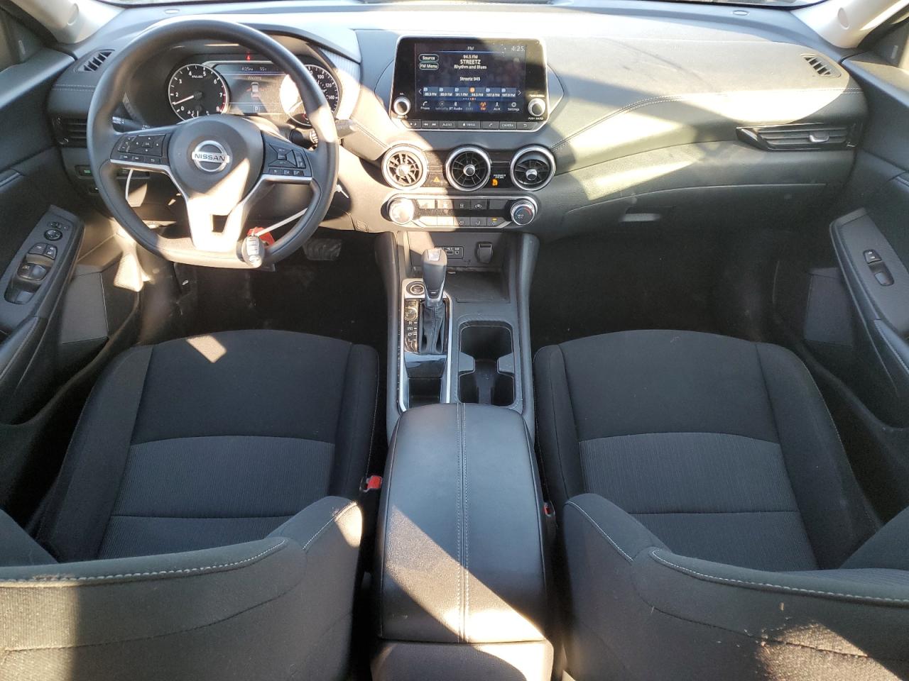 2023 Nissan Sentra - Image 8