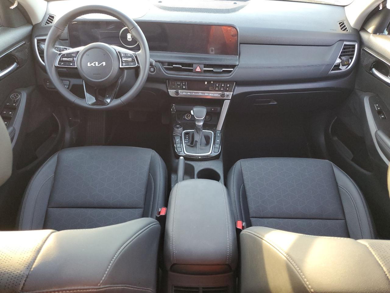 2024 KIA SELTOS - Image 8