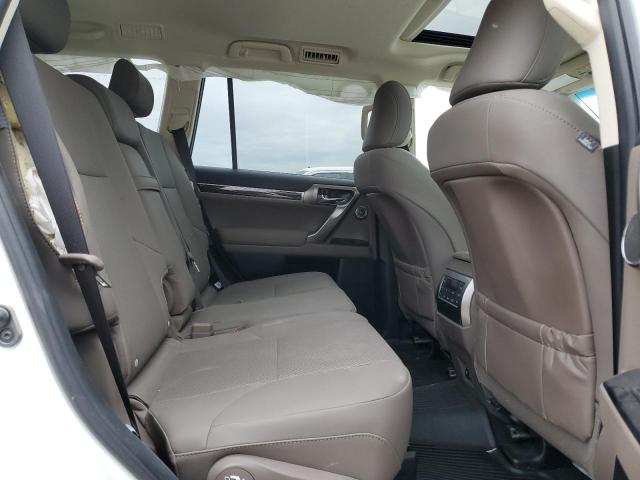 2022 Lexus GX - Image 10