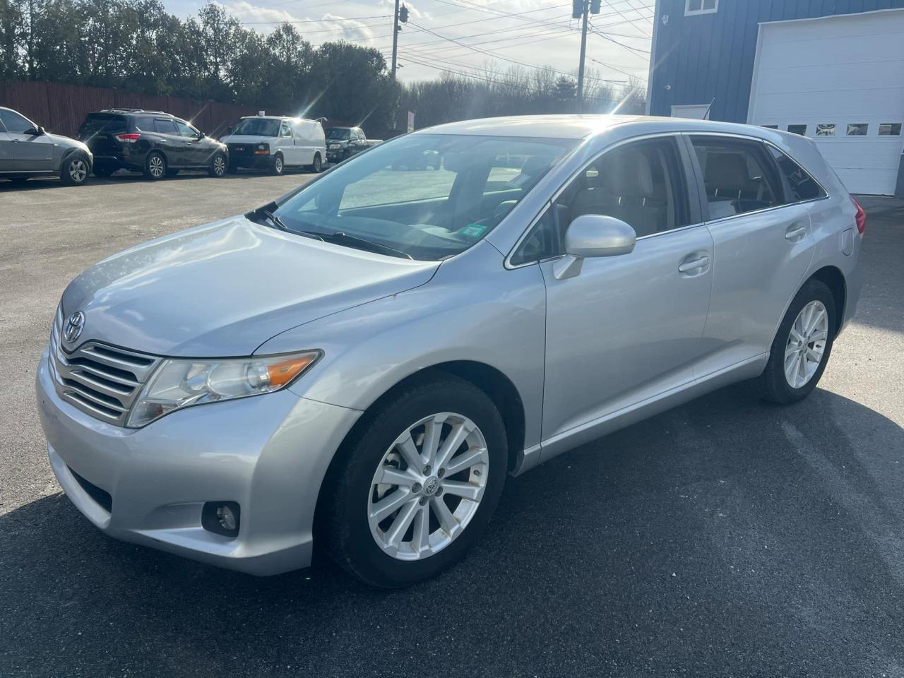 2012 TOYOTA VENZA - Image 2