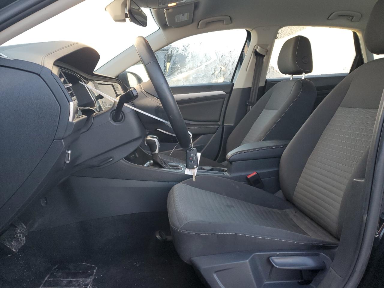 2024 Volkswagen Jetta - Image 7