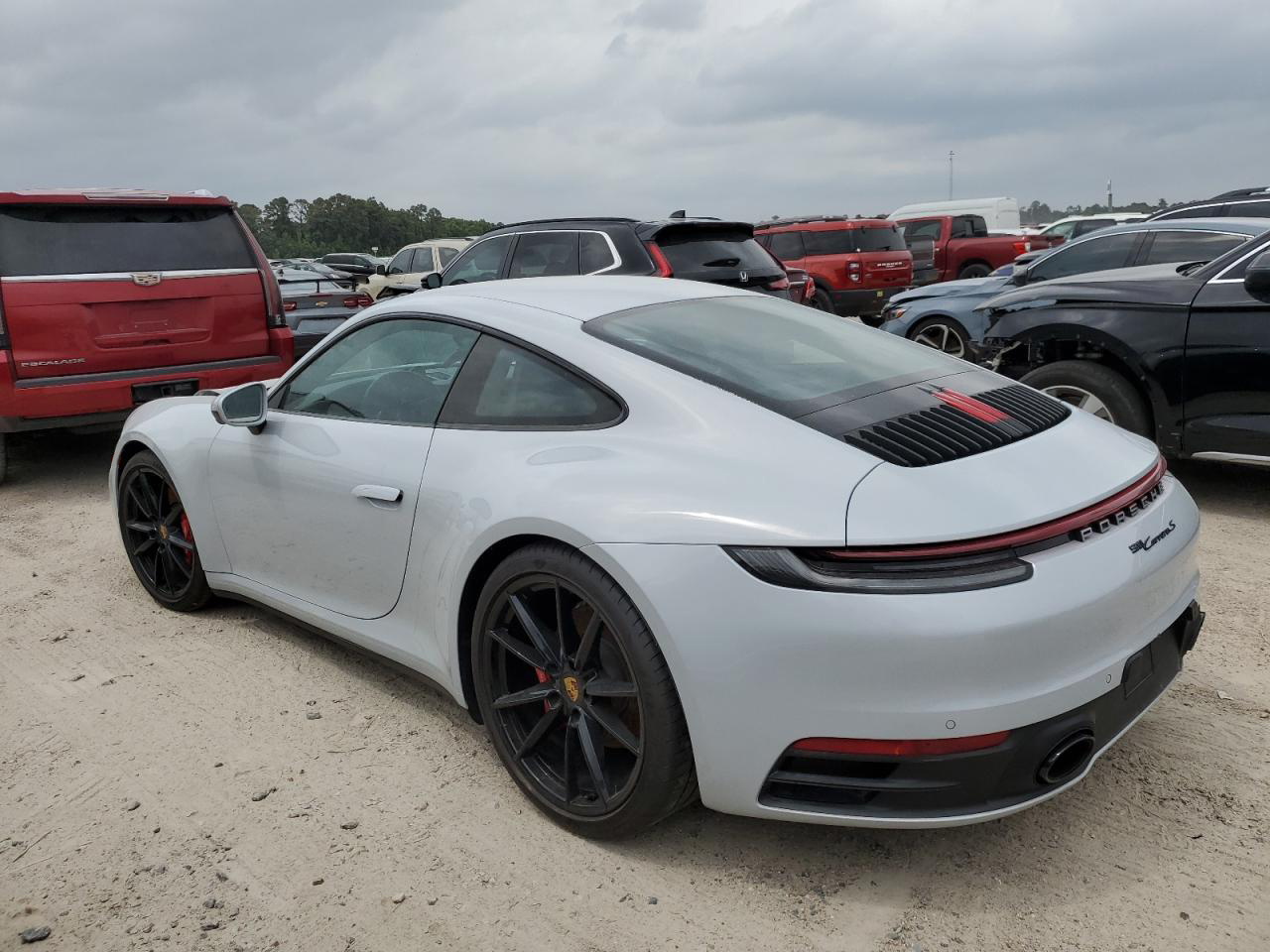 2023 Porsche 911 Carrera GTS - Image 4