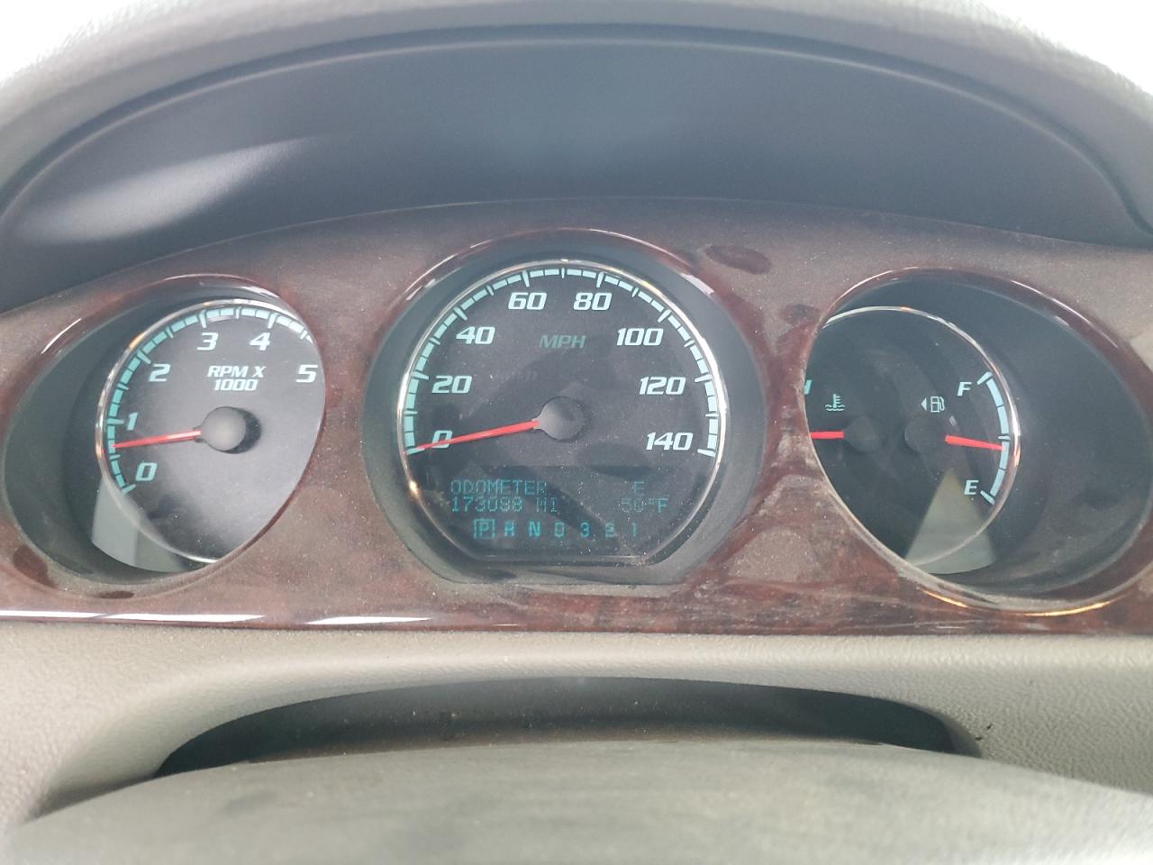 2009 BUICK LUCERNE - Image 9