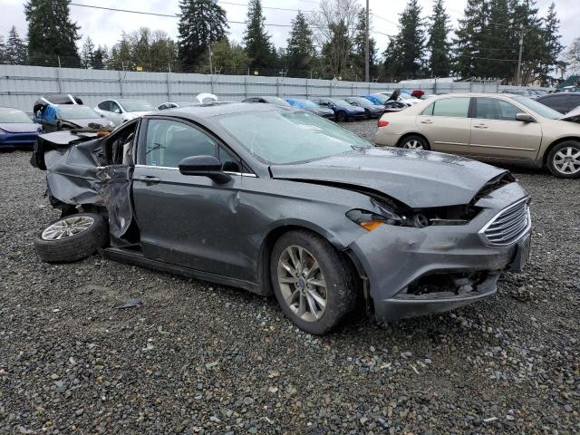 2017 Ford FUSION - Image 4