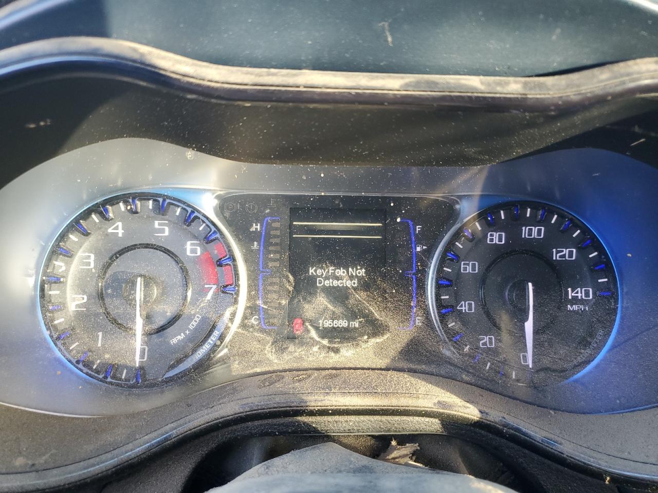 2015 CHRYSLER 200 - Image 9