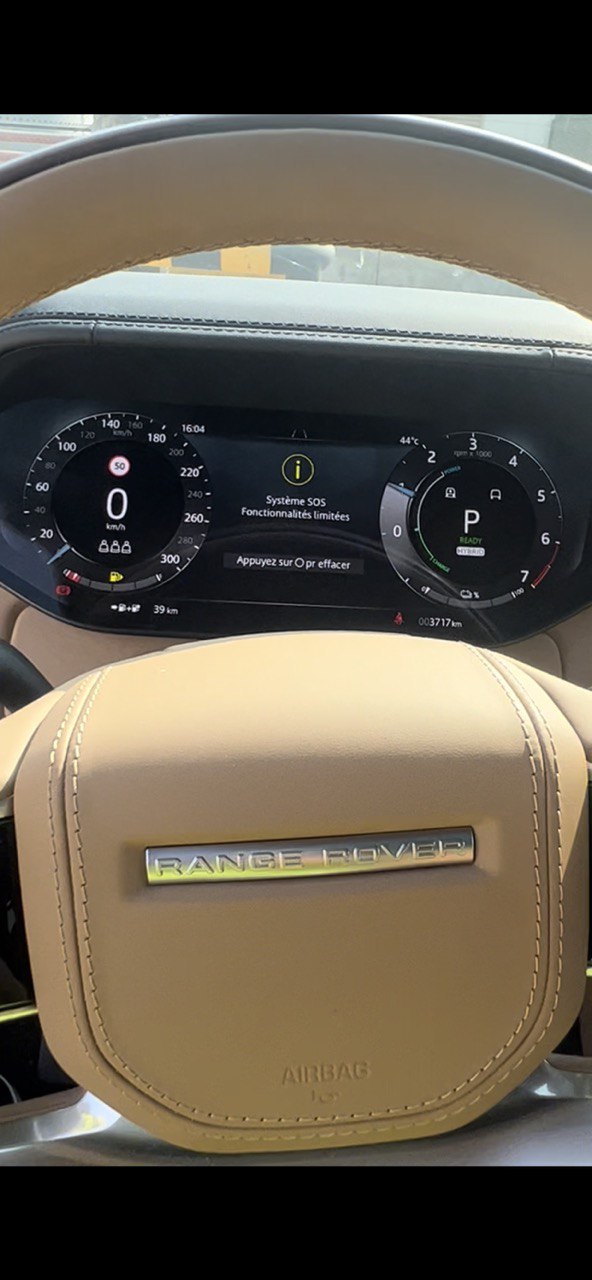 2024 Land Rover Range Rover Vogue - Image 8