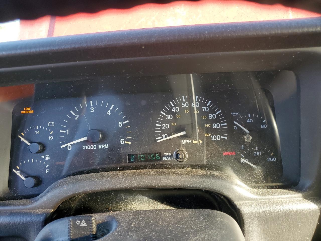 2000 Jeep Grand Cherokee - Image 9