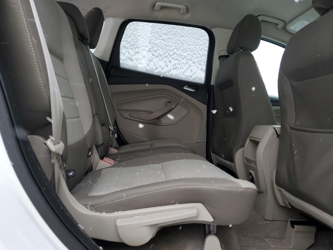 2014 FORD ESCAPE WHITE - Image 11
